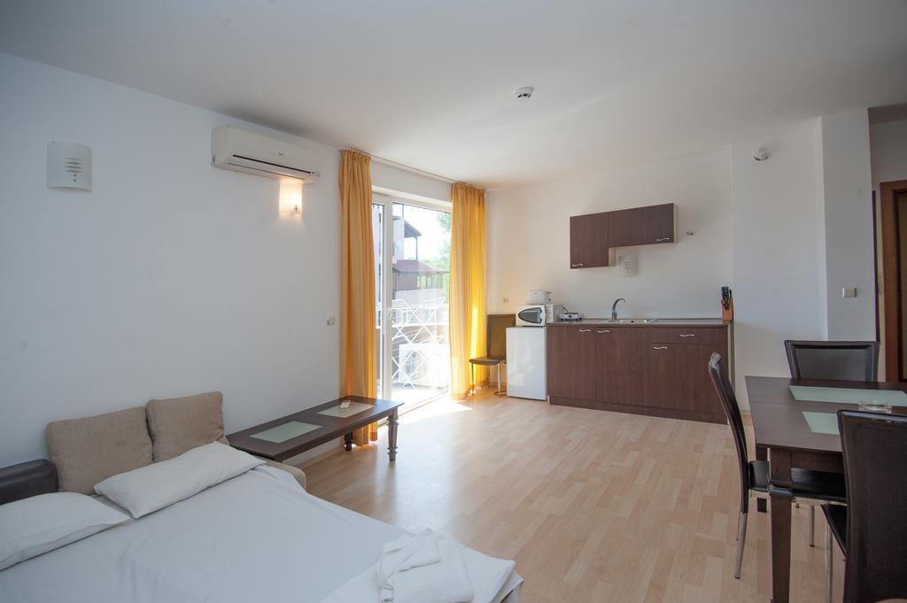 Stella Polaris Apartcomplex Sunny Beach Room photo
